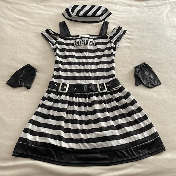 Other - Girls Halloween Inmate Prisoner Dress Costume Set